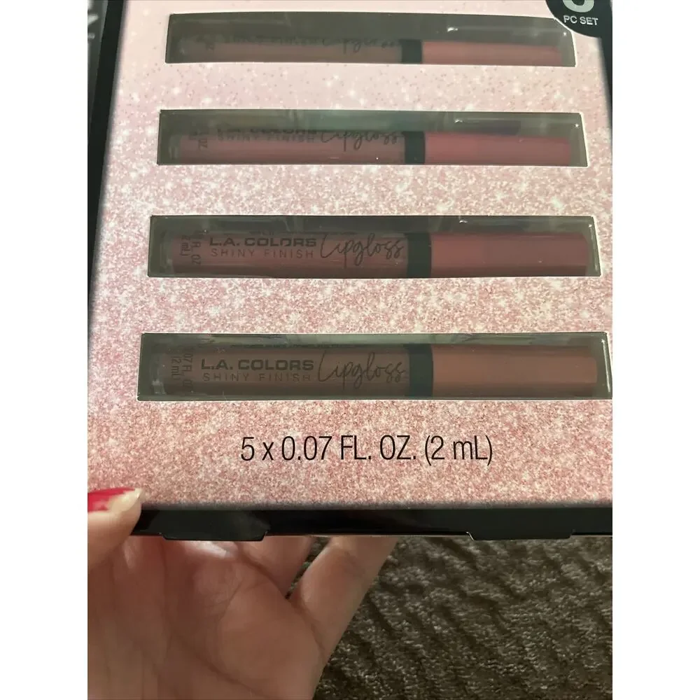 (2) LA Colors Makeup Cosmetics (1) Lip Gloss Set 5 Pc 0.07 fl oz & (1) Eyeliners